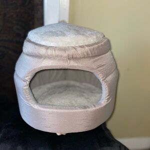 Cozy Beige Pet Bed